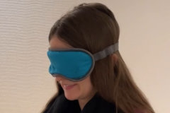 Person mit Augenbinde